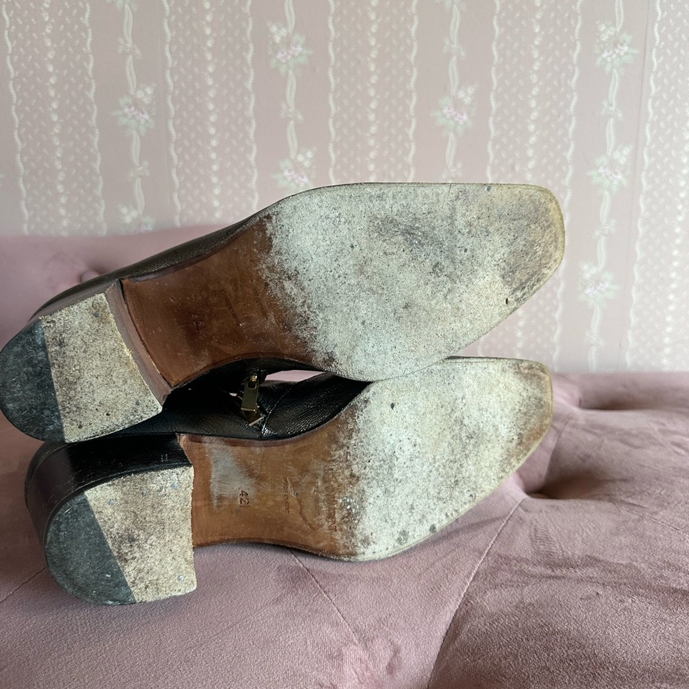Saint Laurent Wyatt Chelsea Boots - Metallic Silver | Size 42 - Picture 5 of 8